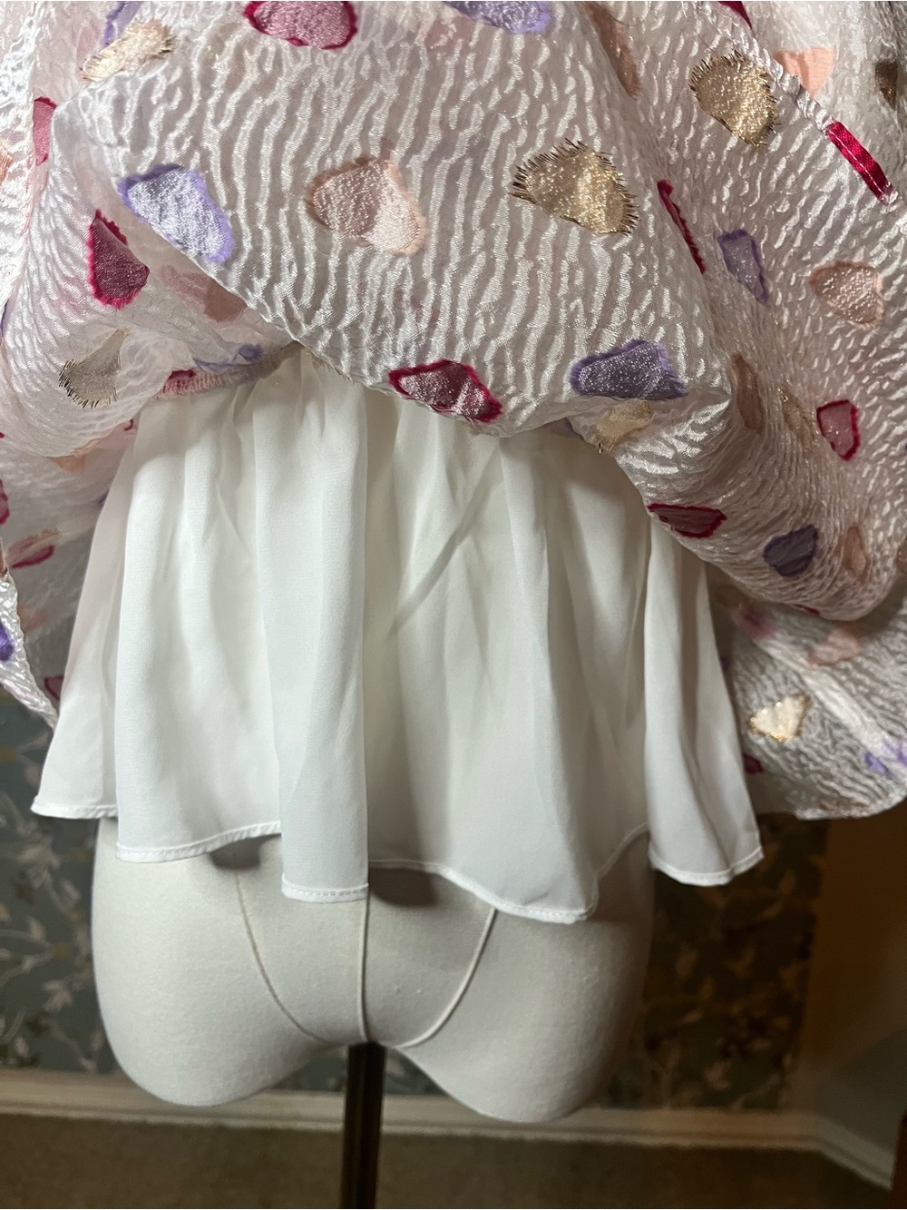 Buddy Love White Heart Print Puff Sleeve Sweetheart Top XS - Picture 4 of 7